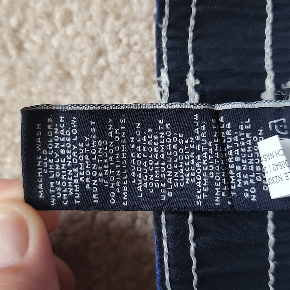 Nautica toddler boy swim set, size 2T, matching swim trunks and rashguard - Picture 10 of 11